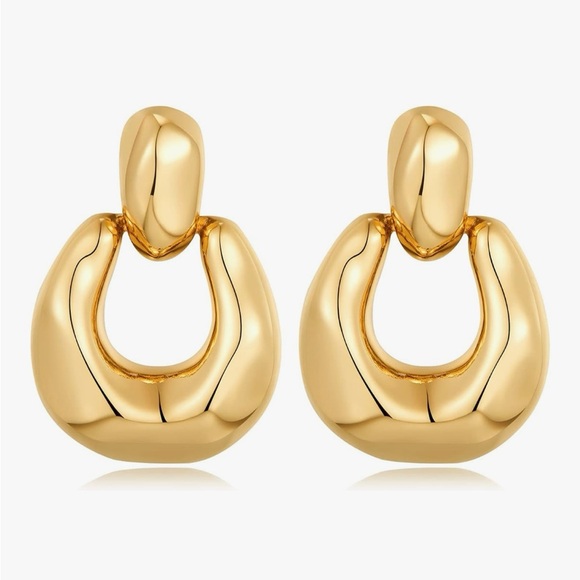 Jewelry - NIB Gold-Tone Hoop Dangle Earrings